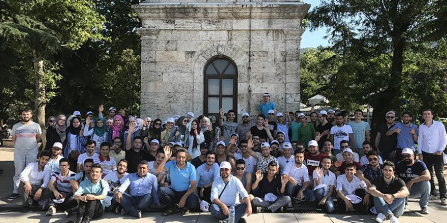 Türkçe eğitiminde başarılı olan Suriyelilere Bursa gezisi