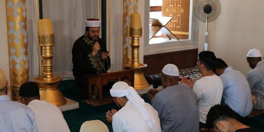 Japonya'da da 100 bin hatm-i şerifin duası yapıldı 