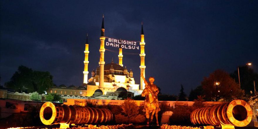 90 bin camiden okunan Selalar manevi kuvvet oldu