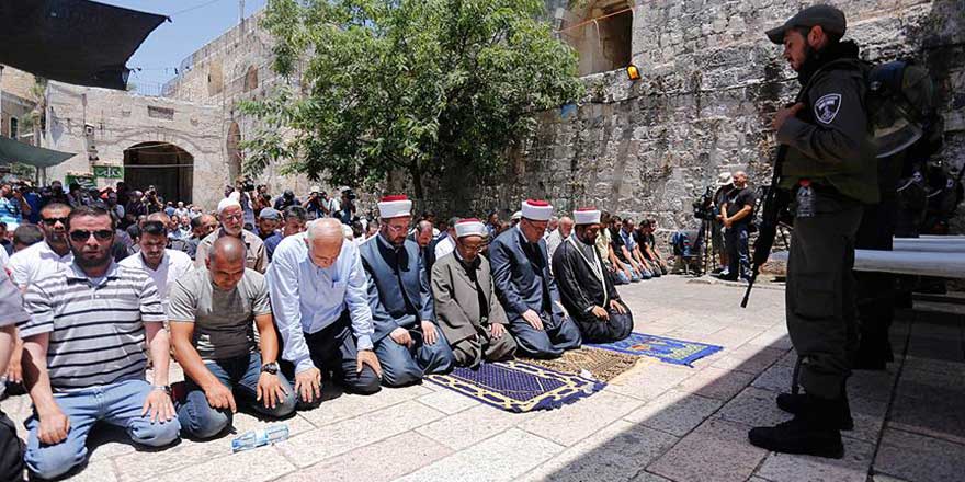 Kerahet vakitleri hakkında bilgi verir misiniz? Kerahet vakitlerinde kılınan farz ve nafile namazlar geçerli midir?
