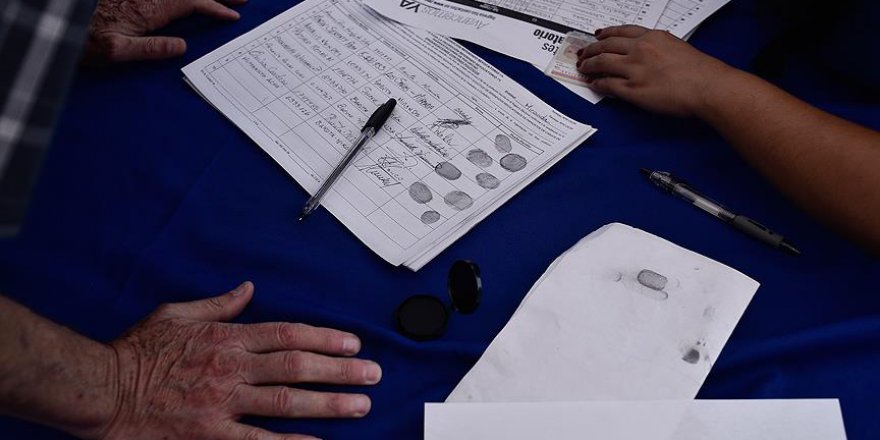 Venezuela'da sembolik referandum