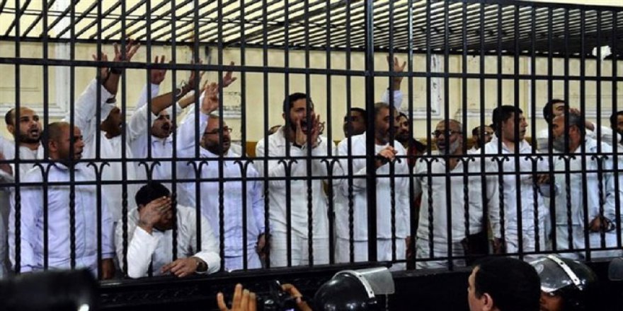 İslam dünyasından 12 Mısırlı hakkındaki idam kararının durdurulması çağrısı