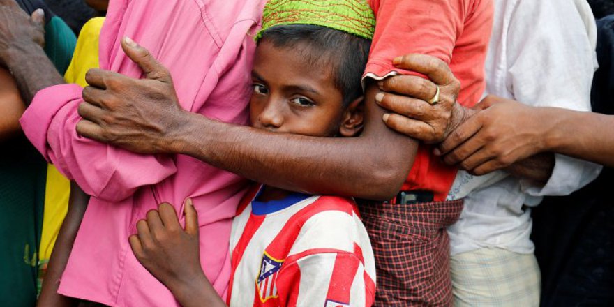 Arakanlı Müslüman Çocuklar açlık çekiyor