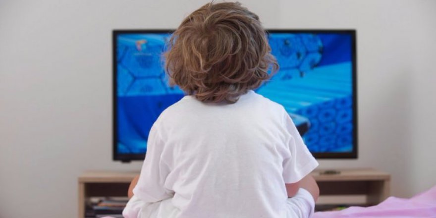 Televizyonlara uyarı: Çocuklara kadın-erkek rollerini öğretmeyin