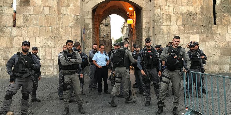 'Aksa'ya 155 fanatik Yahudi İsrail polisi eşliğinde baskın düzenledi'