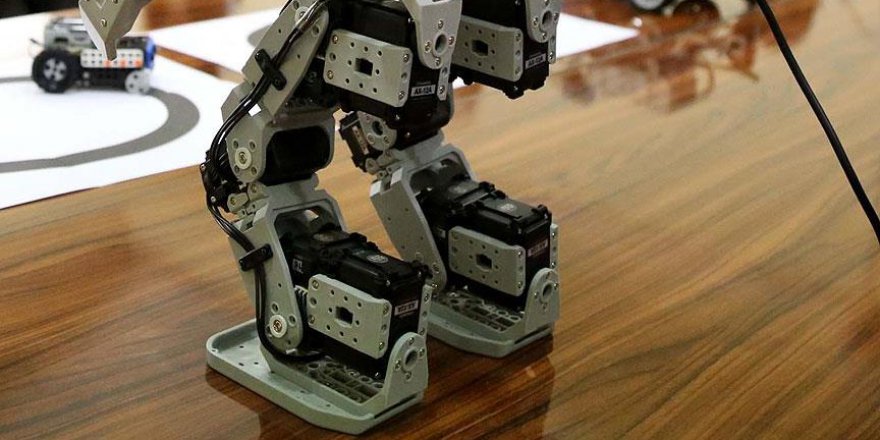 Enerjisini kablosuz manyetik alandan sağlayan robotlar geliştirildi
