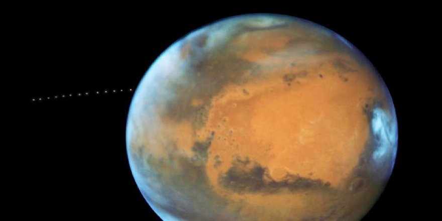 Hubble teleskobu Mars'ın uydusu Phobos'u görüntüledi