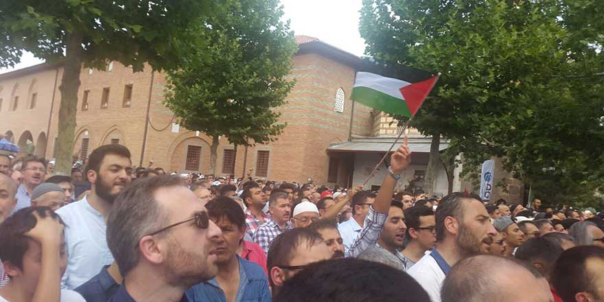 Hacı Bayram Veli camisinde Mescid-i Aksa desteği