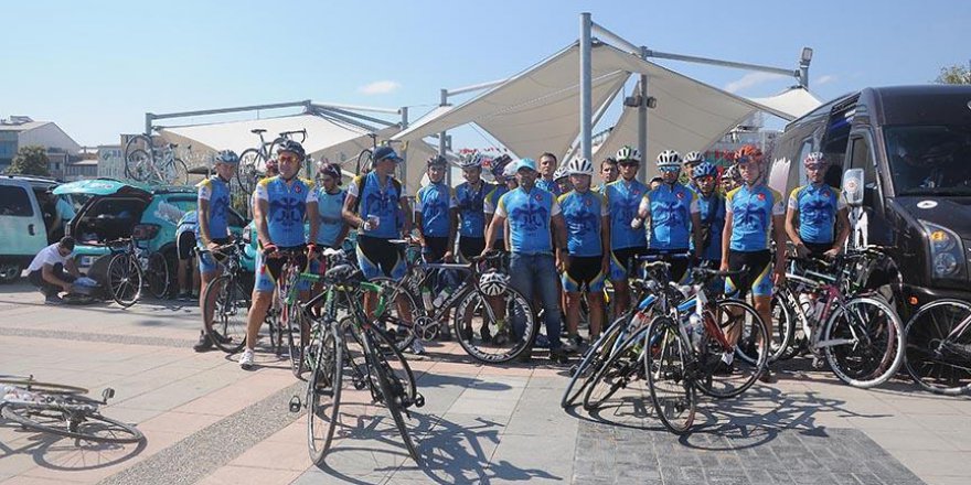 'Ayasofya İçin Pedallayan' bisikletçiler Yalova'da