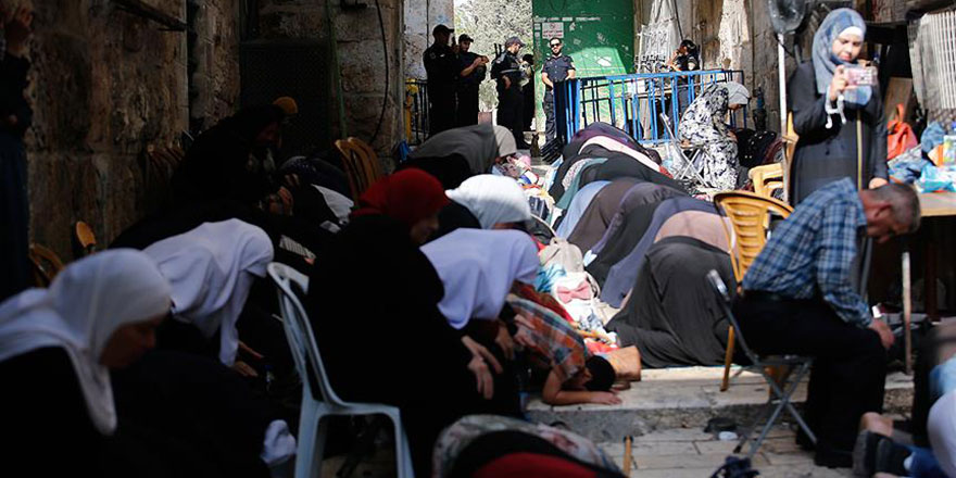 Müslümanların Mescid-i Aksa nöbeti devam ediyor