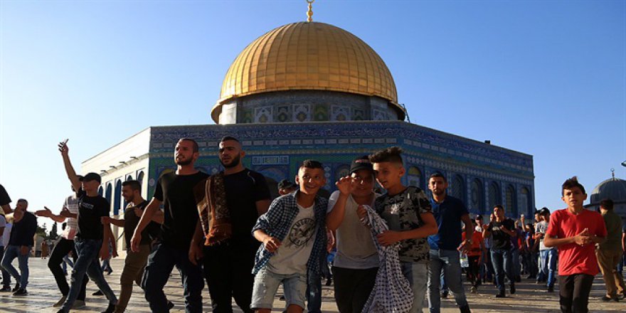 Mescid-i Aksa'ya 'yaş kısıtlaması olmaksızın' girilebilecek