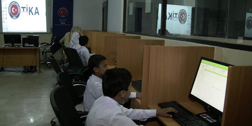 TİKA, Pakistan'da eğitime destek vermeye devam ediyor