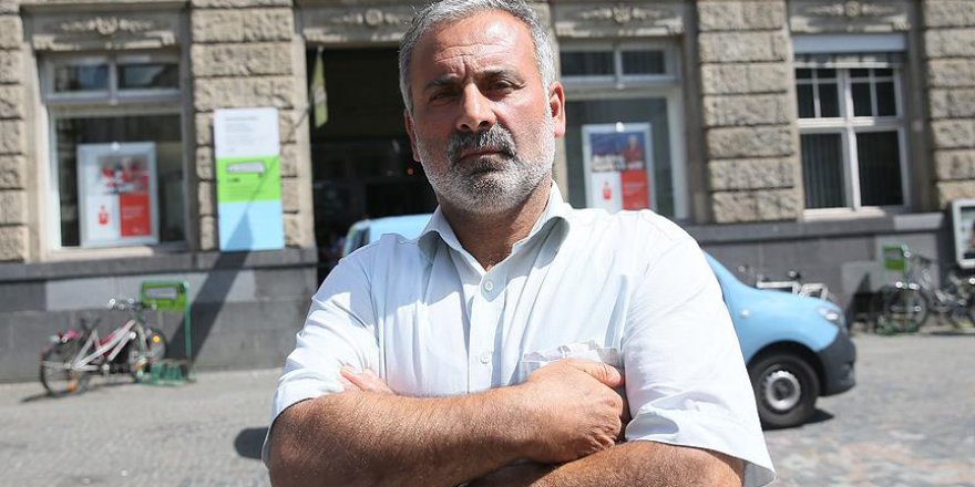 Almanya'da bulduğu altınları polise teslim eden Türk'e övgü