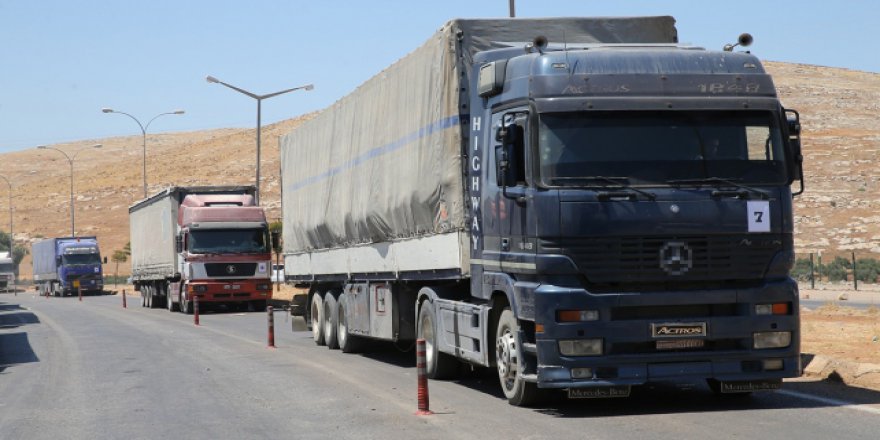 BM'den Suriye'ye 23 tır insani yardım