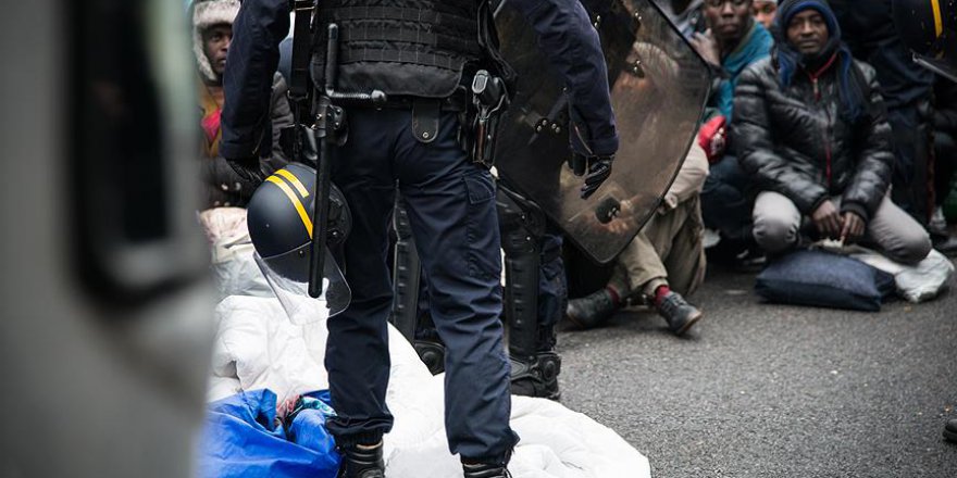 Fransa'da sığınmacılara kötü muamele