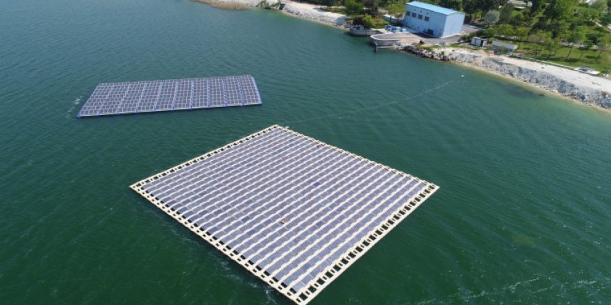 Türkiye'nin ilk yüzer güneş enerji santrali kuruldu