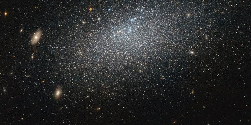 Bediüzzaman:Yıldızlar ahirete bakar