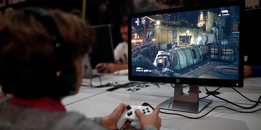 Sanal oyunlar gerçek hayattan uzaklaştırıyor