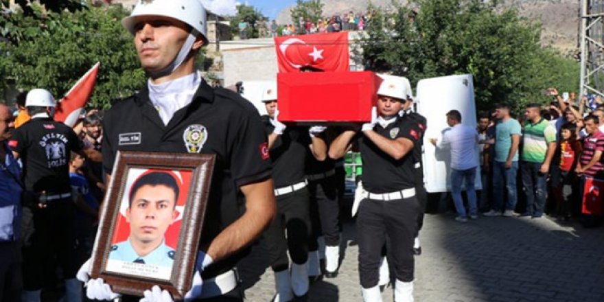 Şehit Polis'in cenazesinde gözyaşları sel oldu