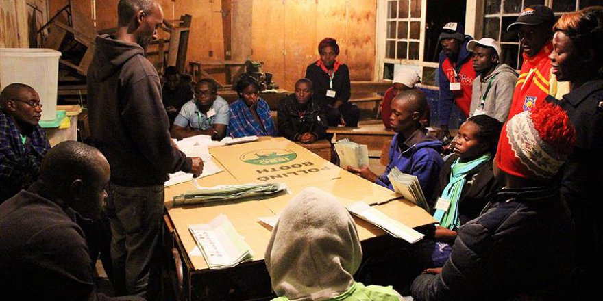Kenya'da oy sayımı bitmeden tartışmalar başladı