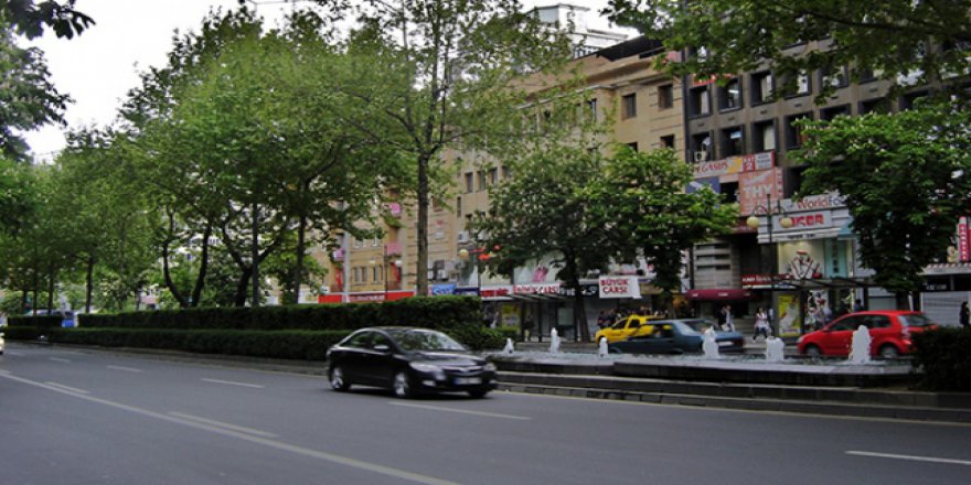 Ankara'da bu yol trafiğe kapatılıyor