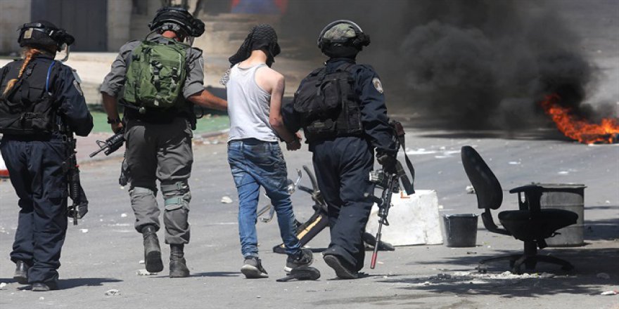 İşgalci İsrail askerleri 12 Filistinliyi gözaltına aldı