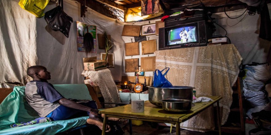 Kenya'da derme çatma barakalarda yaşam mücadelesi