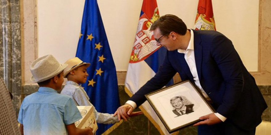 Vucic'den sığınmacı çocuğa 'vatandaşlık' teklifi