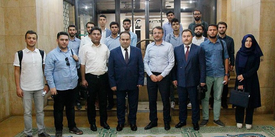 TİKA'nın gönüllü elçilerinden AA'nın Beyrut ofisine ziyaret