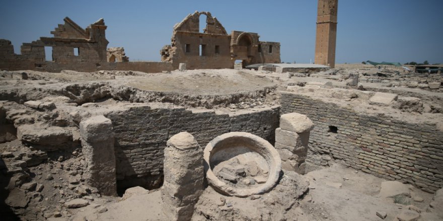 Harran'da bin yıllık "parfüm dükkanı" bulundu