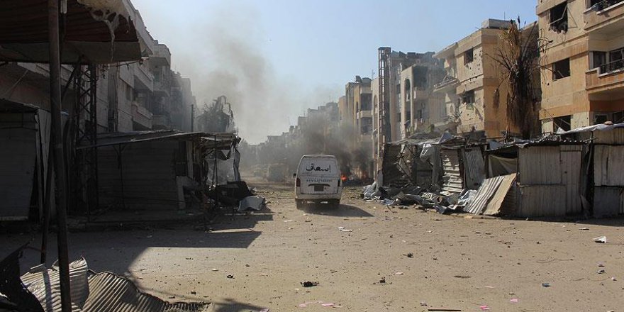 Esed rejimi Humus'ta sivilleri vurdu