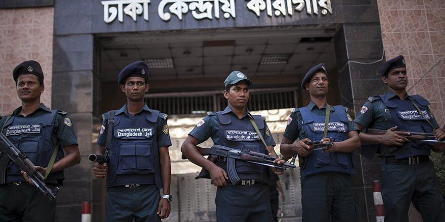 Bangladeş'te 10 muhalife idam cezası