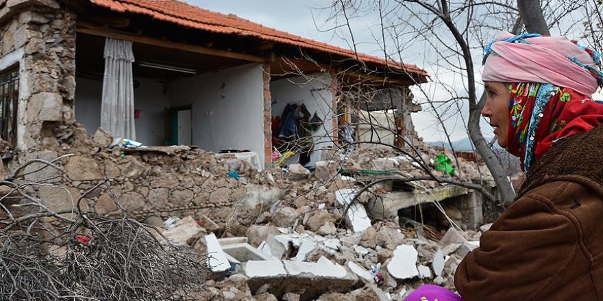 Depremler bu yıl 3 bini aşkın yapıya ağır hasar verdi