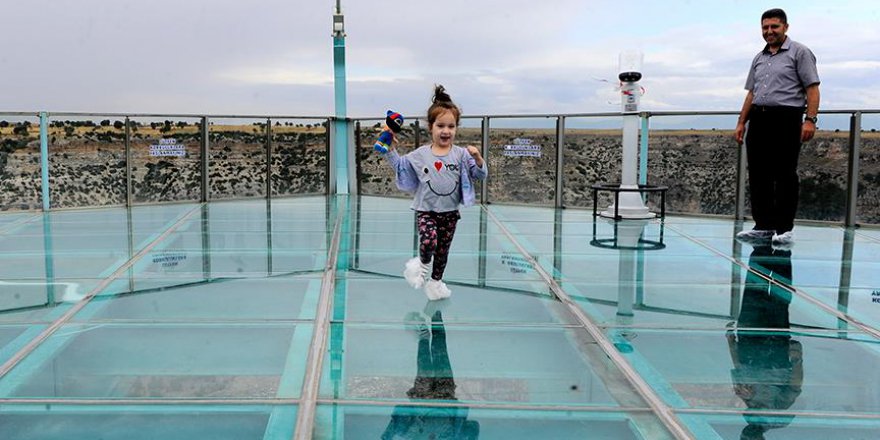 'Cam teras' kanyona ilgiyi artırdı