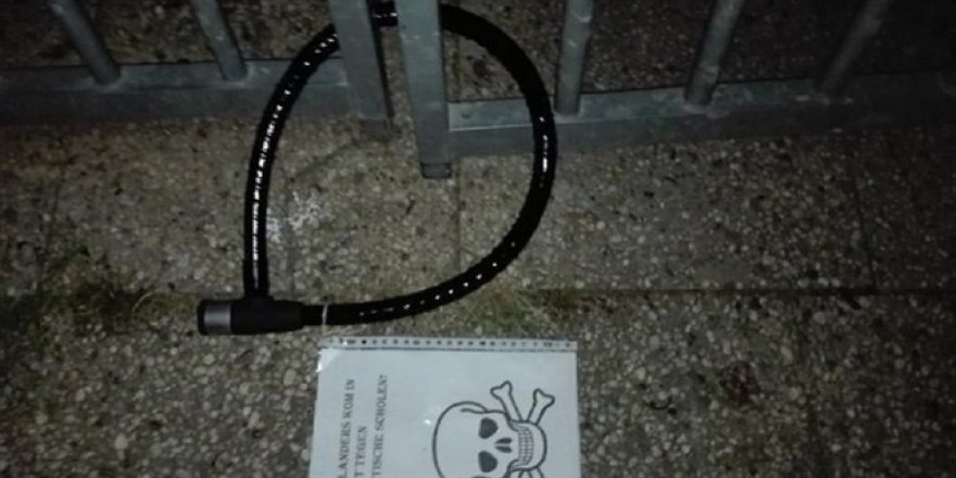 Hollanda'da göçmen karşıtı grup İslam okulunu hedef aldı