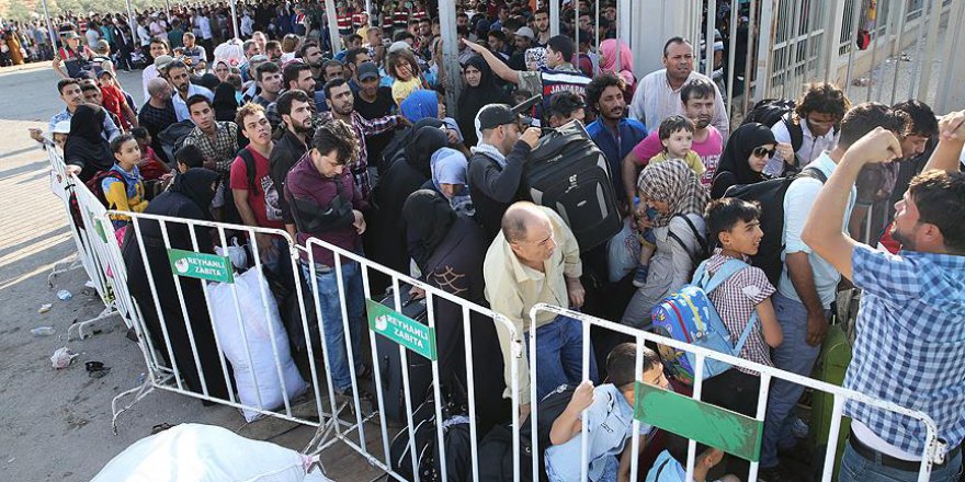 Cilvegözü Sınır Kapısı'nda bayram yoğunluğu
