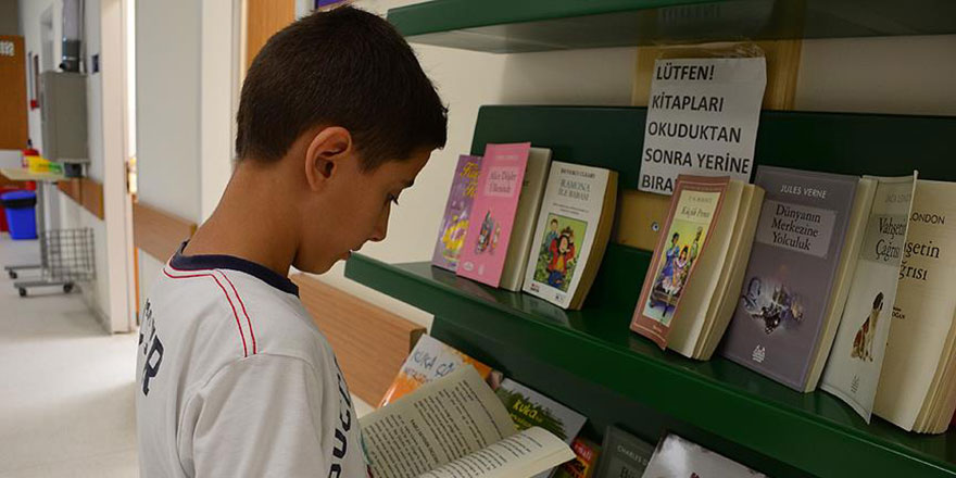 Çocuklara 'az ödev çok kitap' önerisi
