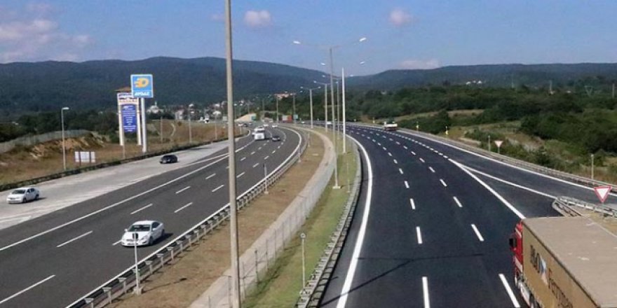 Abant-Kaynaşlı arası İstanbul istikameti ulaşıma açıldı