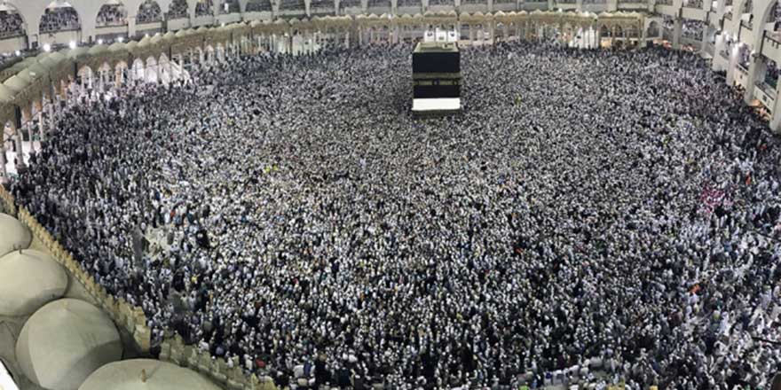 Kabe'de hac mevsiminin başladığı ilan edildi