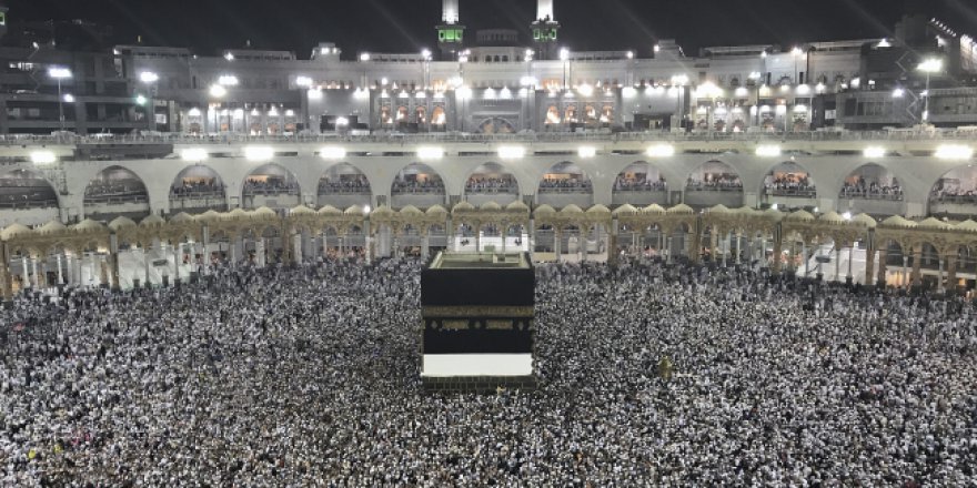 1,5 milyon hacı adayı kutsal topraklarda