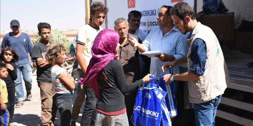 İHH Suriyeli yetim çocukları sevindirdi