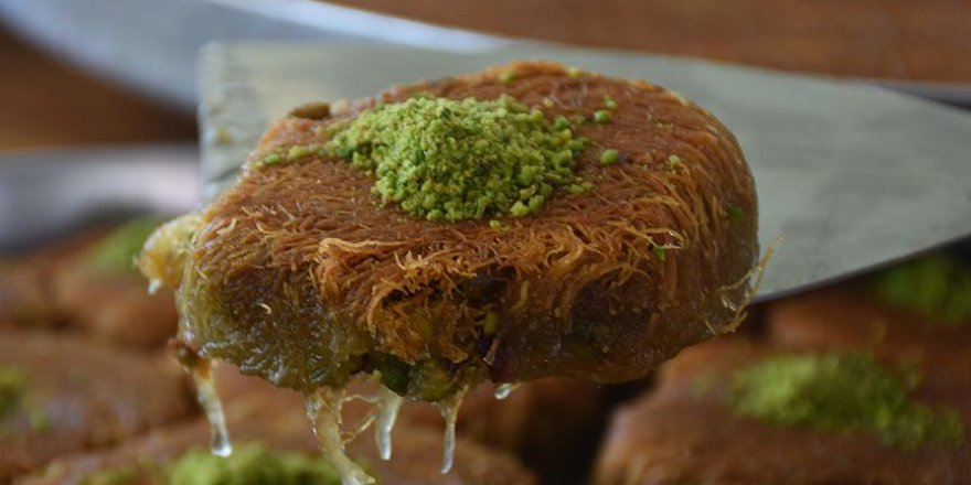 Burma kadayıf ustalarının 'bayram' telaşı