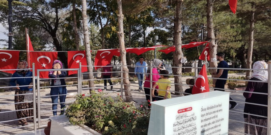 Halisdemir bayram arifesinde de yalnız bırakılmadı