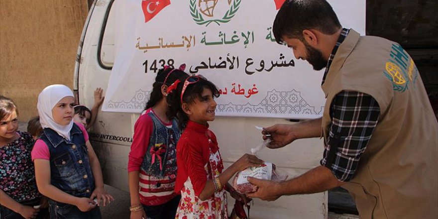 İHH, 52 bin 500 hisse kurbanı 2 milyon kişiye ulaştırıyor