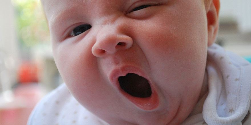 Esnemek neden bulaşıcıdır?