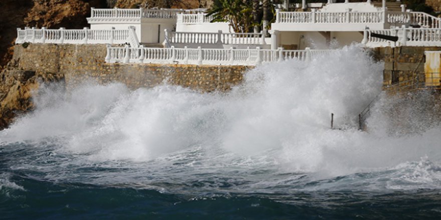 Batı Akdeniz'de fırtına bekleniyor
