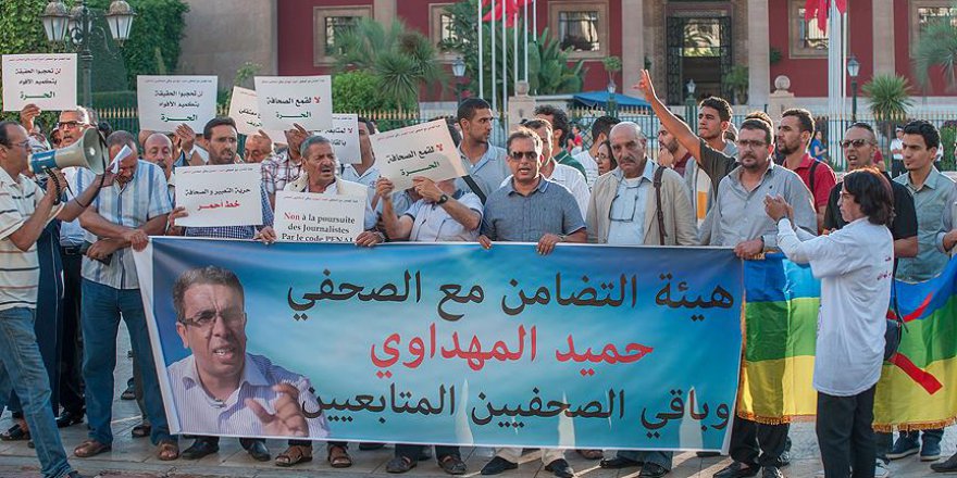 Fas’ta tutuklu gazetecilere destek