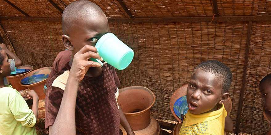 Nijerya'da 1 milyon çocuk açlığın pençesinde