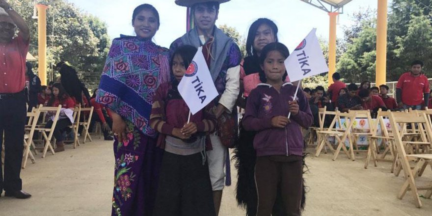 TİKA Meksika'da 8 köy okuluna kütüphane kurdu