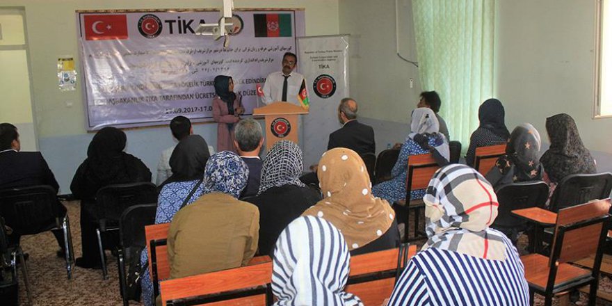 TİKA'dan Afgan kadınlara Türkçe ve meslek edindirme kursu